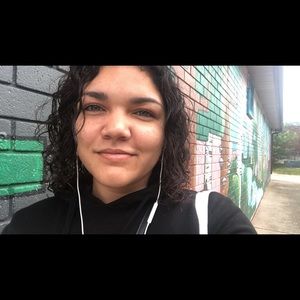 Meet your Posher, Vanessa